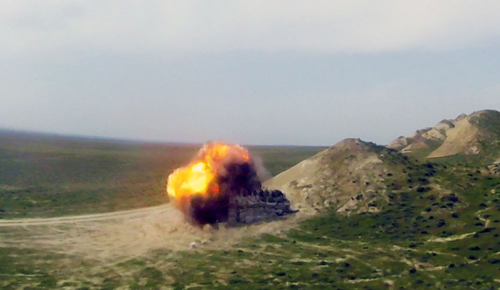 Ordumuz raketlərdən belə ATƏŞ AÇDI - FOTO/VİDEO
