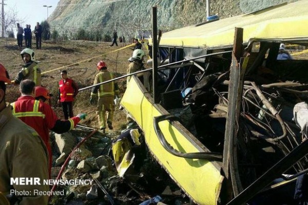 Avtobus qəzaya uğradı: 8 ölü, 28 yaralı - TEHRANDA (FOTO)
