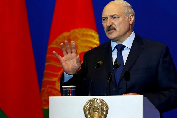 Lukaşenko yenidən Moskvaya  getdi - Qaza görə