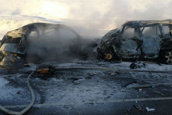 “Lexus” yola çıxdı - 7 nəfər yanaraq ÖLDÜ