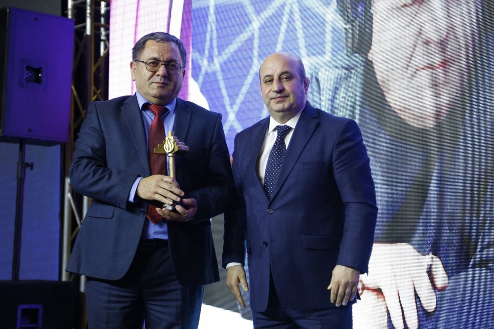 Ulu Öndərin, sizə zirvə arzulayıram ifadəsindən doğan “Zirvə” -  Azər Əliyev “Zirve Awards-2018”-də (FOTO-VİDEO)