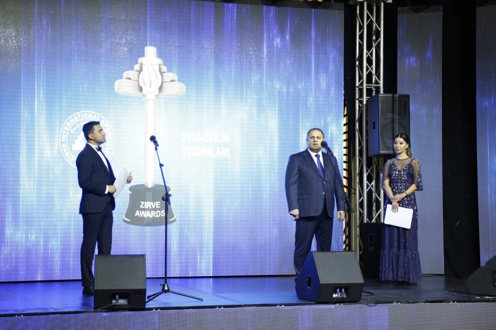 Ulu Öndərin, sizə zirvə arzulayıram ifadəsindən doğan “Zirvə” -  Azər Əliyev “Zirve Awards-2018”-də (FOTO-VİDEO)
