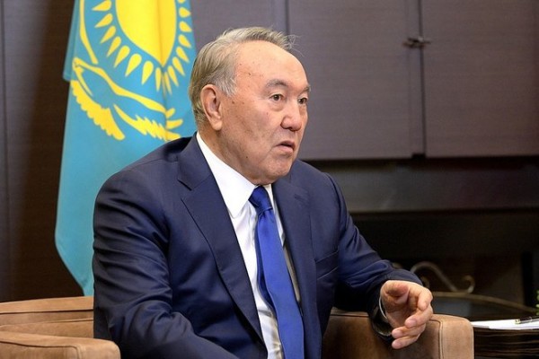 Nazarbayev hökuməti istefaya göndərdi 