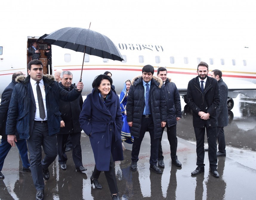 Gürcüstan Prezidenti Qaxa getdi- FOTO