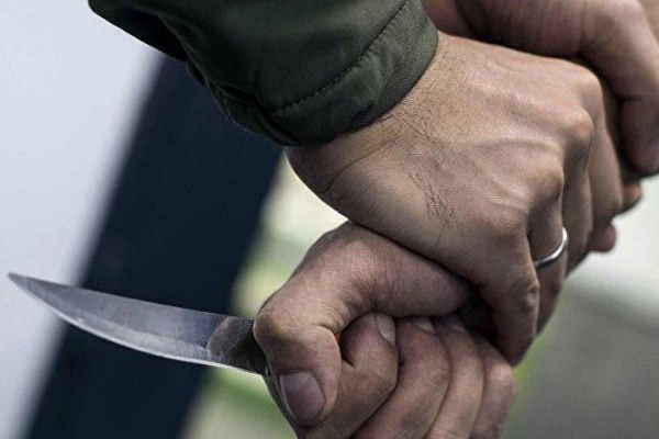 Sabirabadda 39 yaşlı kişi bıçaqlandı 