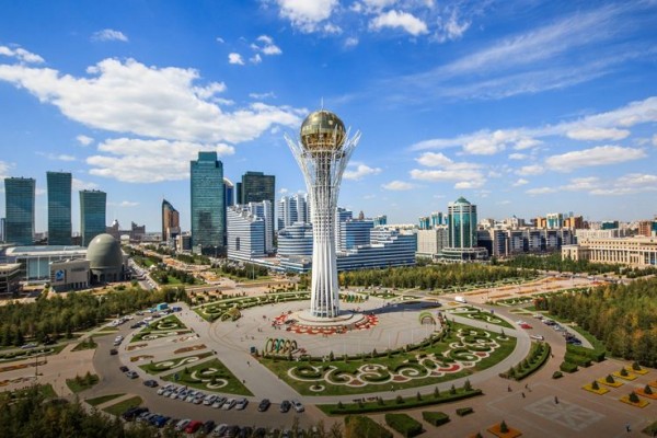 Astana şəhərinin adı rəsmən dəyişdirildi - Nur-Sultan oldu