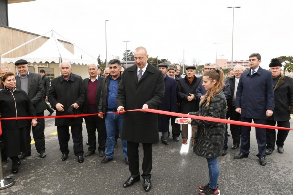 İlham Əliyev yeni yolun açılışında - FOTOLAR