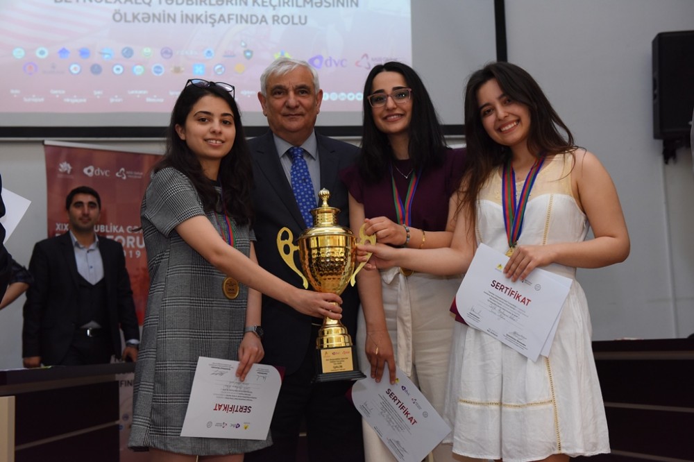 ADU-da Bakı Gənclər Debat Forumunun final oyunu keçirildi - FOTOLAR