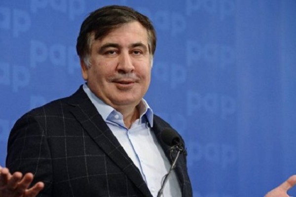Zelenski Saakaşvilinin vətəndaşlığını bərpa etdi 