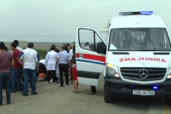 Hacıqabulda AĞIR QƏZA:2 nəfər öldü, 4 nəfər yaralandı