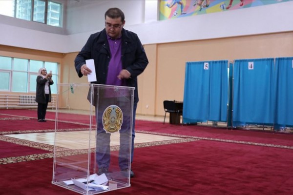 ​Qazaxıstanda prezident seçkilərində seçici iştirakı 72,9% təşkil edir - YENİLƏNİB