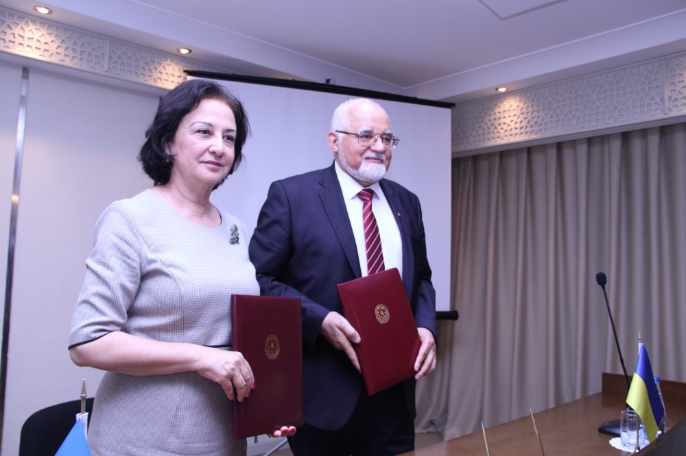 AzMİU ilə Kiyev Universiteti arasında anlaşma Memorandumu imzalandı - FOTO