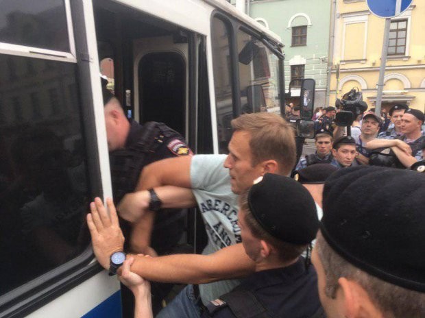Moskvada jurnalistə görə kütləvi etiraz aksiyası oldu - 94 nəfər saxlanıldı