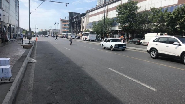 BNA “8-ci kilometr bazarı”nın qarşısını TƏMİZLƏDİ: Sürücülərə MÜRACİƏT! (FOTOLAR)