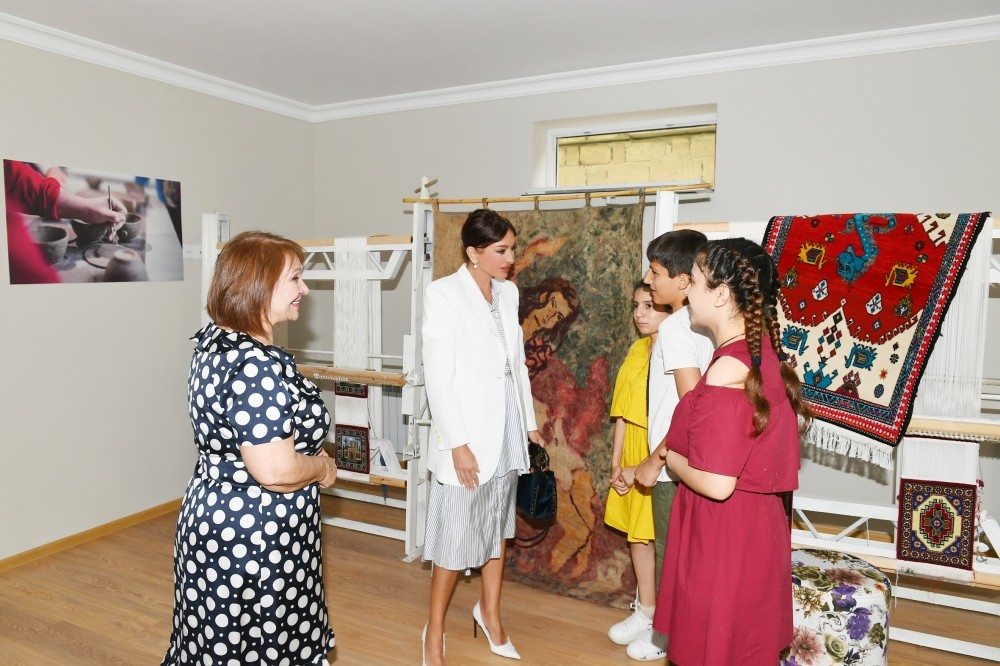 Mehriban Əliyeva  uşaq sığınacağının yeni binasının açılışında iştirak etdi (Fotolar)