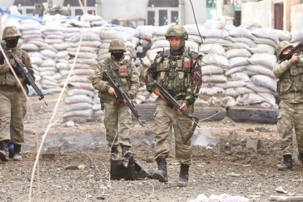 Türkiyə Silahlı Qüvvələri 77 PKK terrorçusunu zərərsizləşdirdi