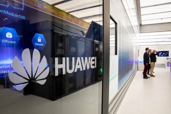“Huawei” şirkəti ABŞ-ın “qara siyahı”sından çıxarıla bilər 