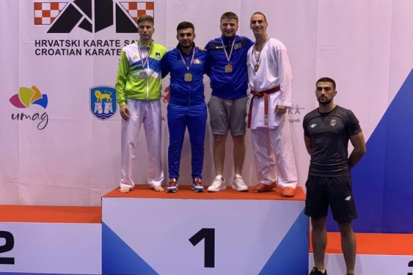 Karateçilərimiz Xorvatiyada 2 medal qazandı 