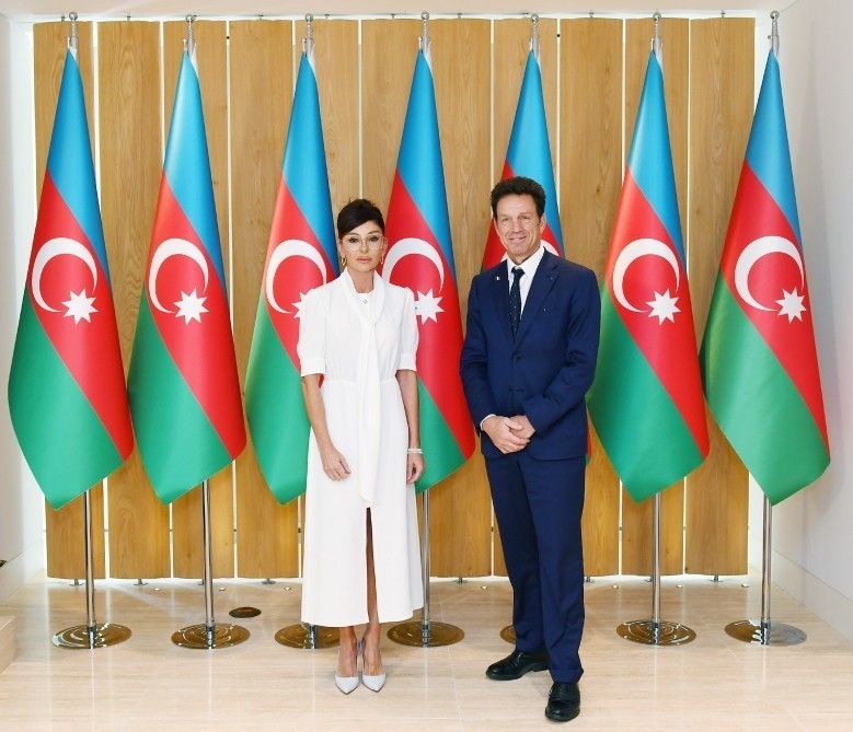 Mehriban Əliyeva MEDEF Biznes Şurasının prezidenti ilə görüşdü - FOTO-YENİLƏNİB