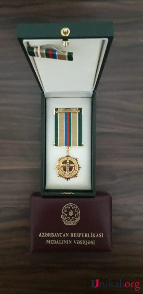 General Firad Æliyevi medallatÉltif etdi - FOTO