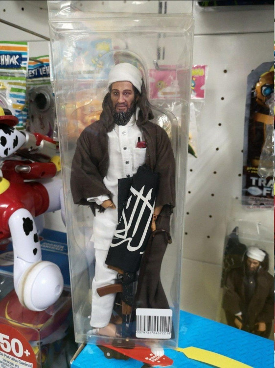 "Ben Laden"in oyuncağı təşviş yaratdı - FOTO