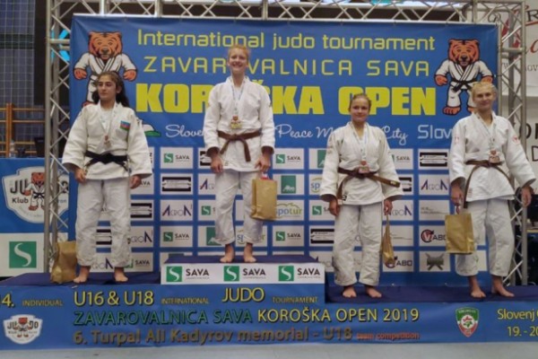 Qadın cüdoçularımız Sloveniyada 6 medal qazanıb 