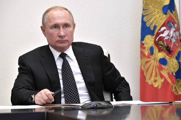 Putin 11 generalı işdən çıxardı 