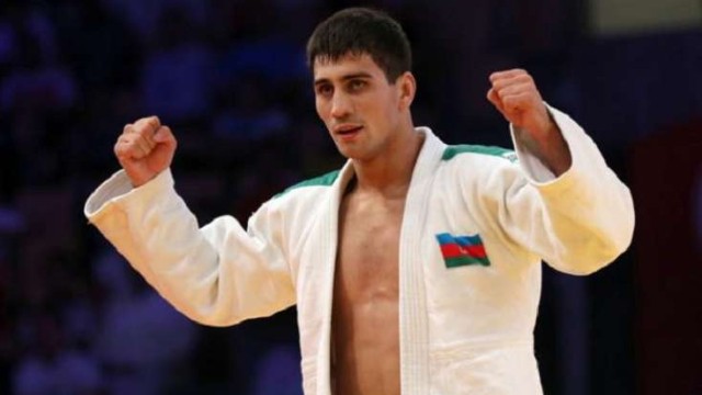 Rüstəm Orucov bürünc medal qazandı 