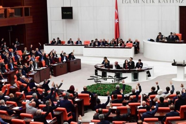 Türkiyə Parlamenti ABŞ Senatının “erməni soyqırımı” qərarını rədd ETDİ