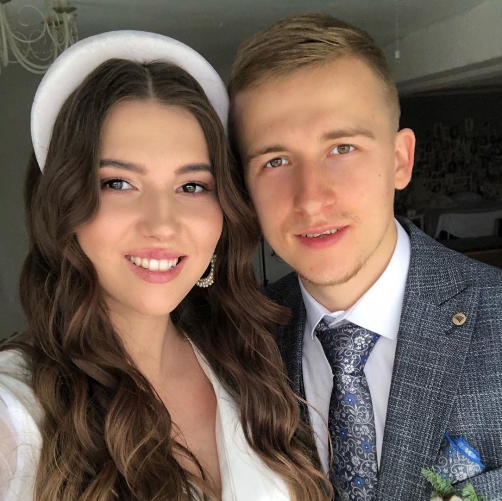Millimizin futbolçusu Rusiyada evləndi- FOTO