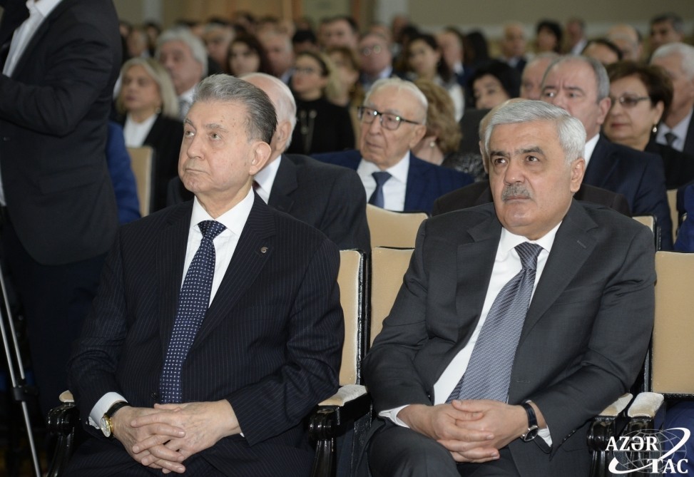 Ramiz Mehdiyev nazirləri AMEA-ya topladı -vitse-prezident seçilir (FOTOLAR)