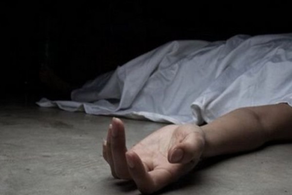 26 yaşlı gənc evinin arxasında ölü tapıldı - Çılpaq vəziyyətdə (FOTO)