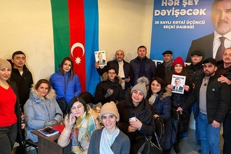 Rauf Arifoğlunun seçki qərargahı "10 min mənzil" proqramını bitirdi - FOTOLAR