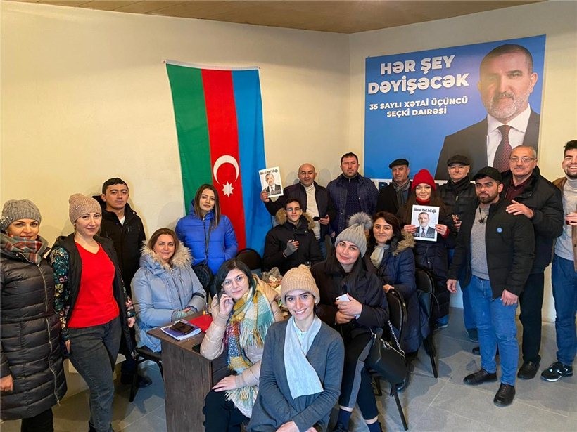 Rauf Arifoğlunun seçki qərargahı "10 min mənzil" proqramını bitirdi - FOTOLAR