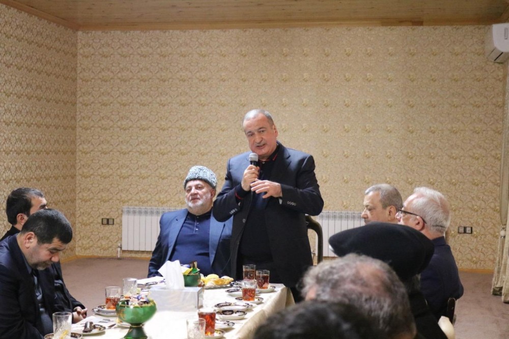 Eldar Quliyev  Nardaranda seçiciləri ilə görüşdü - FOTO