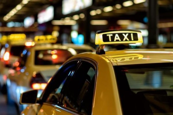 Taksi xidməti göstərən 188 nəfər barədə məlumat açıqlandı 