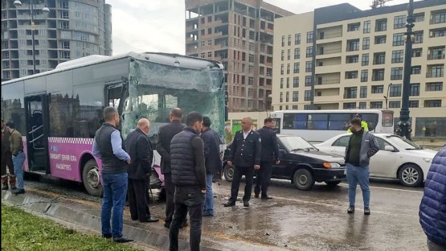 Azərbaycanda iki avtobus TOQQUŞDU - XƏSARƏT ALANLAR VAR (VİDEO- YENİLƏNİB)