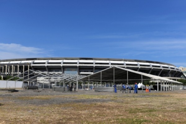 Dünyanın ən böyük stadionu koronavirus xəstəxanasına çevrildi