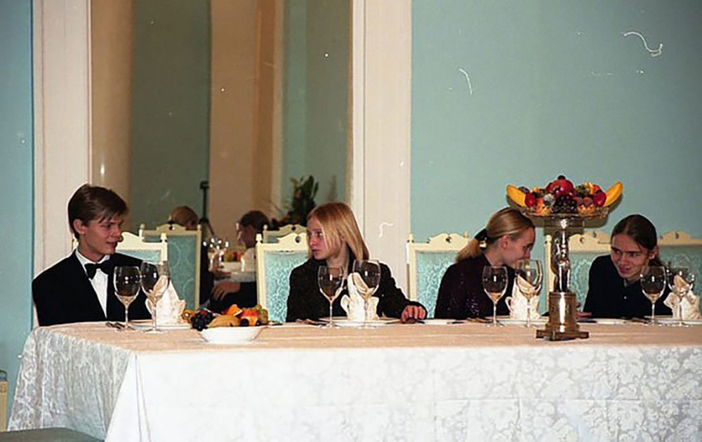Putinin hər kəsdən gizli saxladığı qızlarının fotosu ortaya çıxdı - FOTO