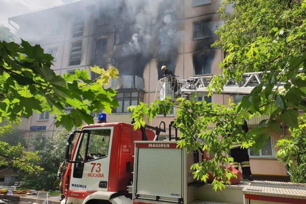 Moskvada yaşayış binasında partlayış olub, 7 nəfər yaralanıb
