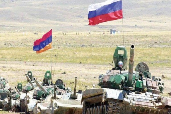 Rus hərbçilər və texnikalar Ermənistana aparıldı