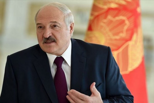 "Dövləti qoruduğum üçün məni ittiham edirlər" - Lukaşenko