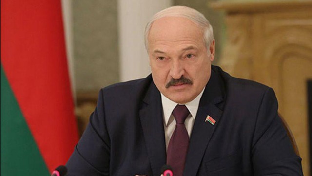 “Mən hələ sağam” – Lukaşenko ittihamlara cavab verdi