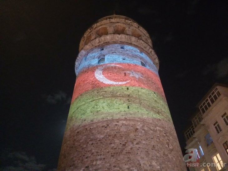 Azərbaycan bayrağı tarixi Qalata qülləsində - FOTO