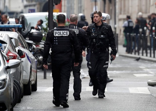 Fransa polisi ermənilərin aksiyasını dağıtdı