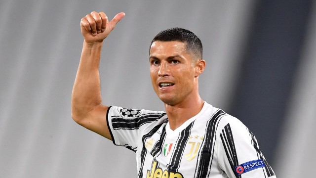 Ronaldo Messinin rekordunu təkrarladı 