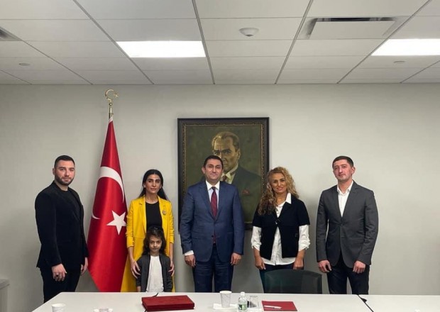 Azərbaycanlı icma üzvləri Türkiyəli diplomatla görüşdü 