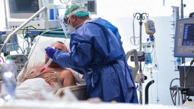 Azərbaycanda koronavirusa yoluxanların sayı artdı - 2 nəfər öldü