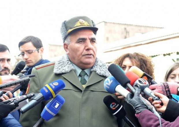 Ermənistanda daha bir general Qasparyanı dəstəklədi - İstefa verdi