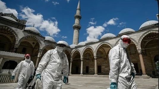 Türkiyədə daha 65 nəfər koronavirusdan öldü 